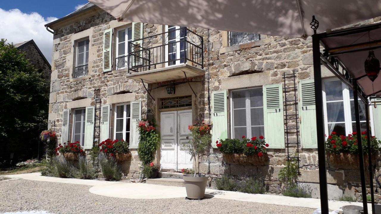 La Maison Bourgeoise Saint-Priest-des-Champs Екстер'єр фото
